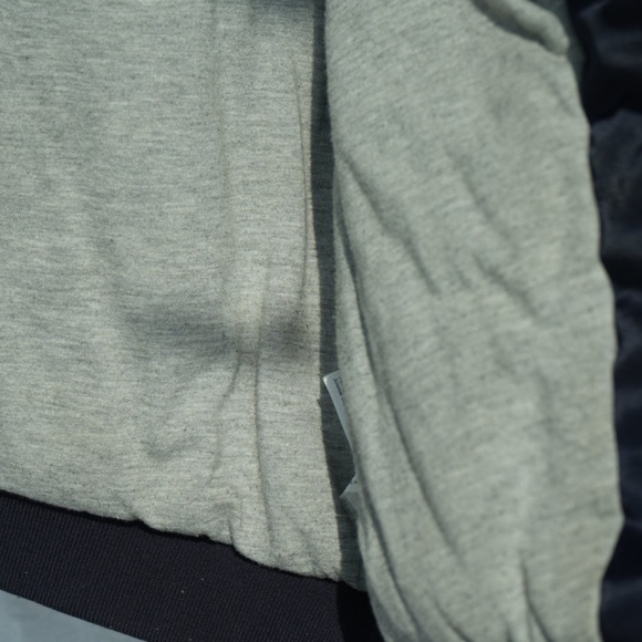 Beautiful Lined bomber Jacket - Picture 7 of 11